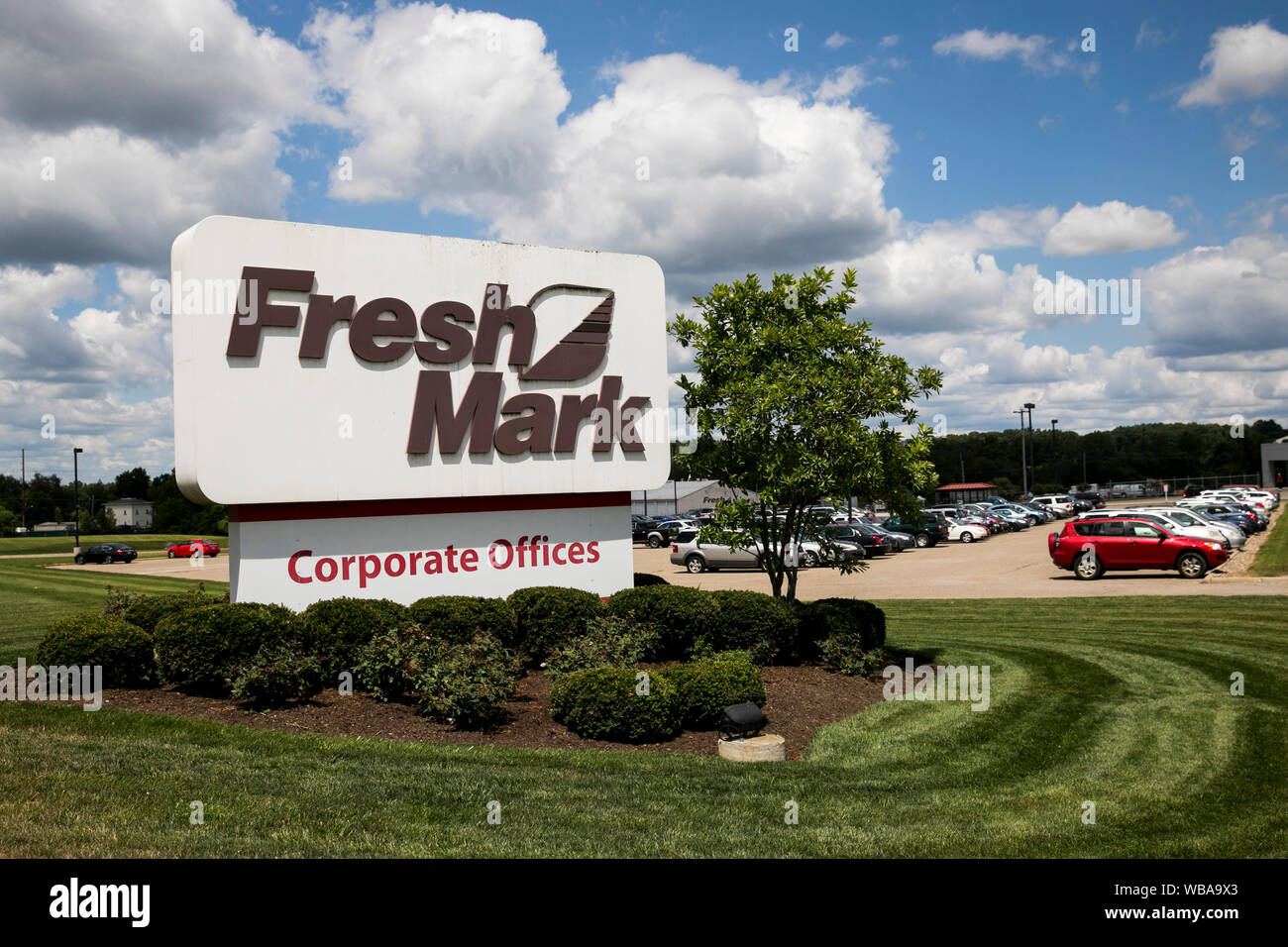 Un logo segno al di fuori della sede del marchio fresco, Inc. di Massillon Ohio il 10 agosto 2019. Foto Stock