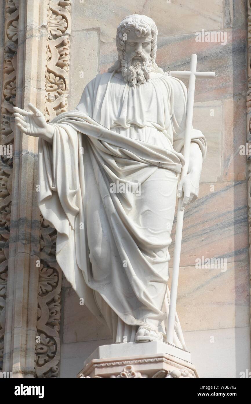 Milano Duomo scultura. Una delle statue del Duomo di Milano (Italia). Foto Stock