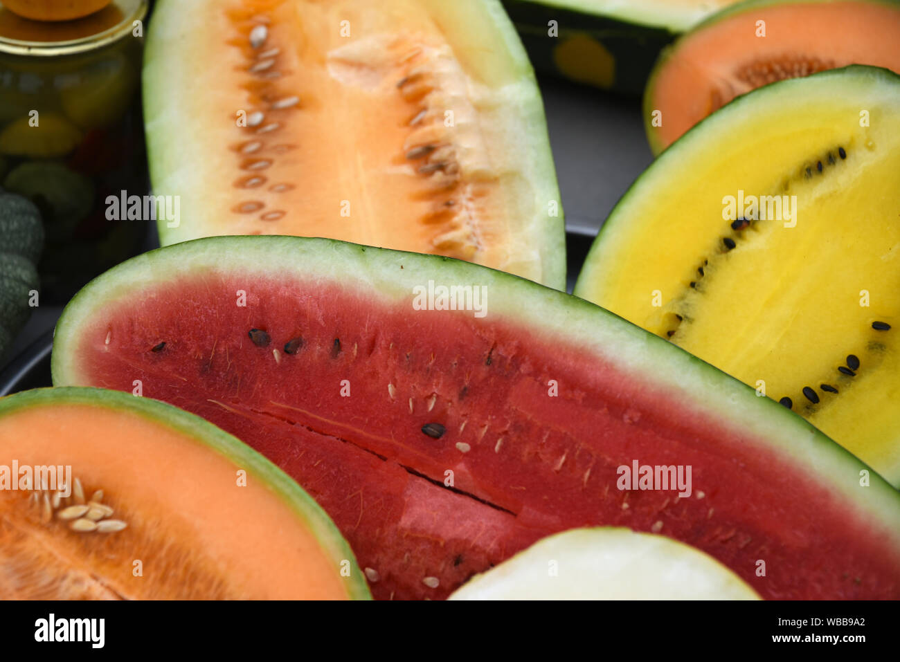 Multi-color acqua-meloni in Astrakhan, Russia Foto Stock