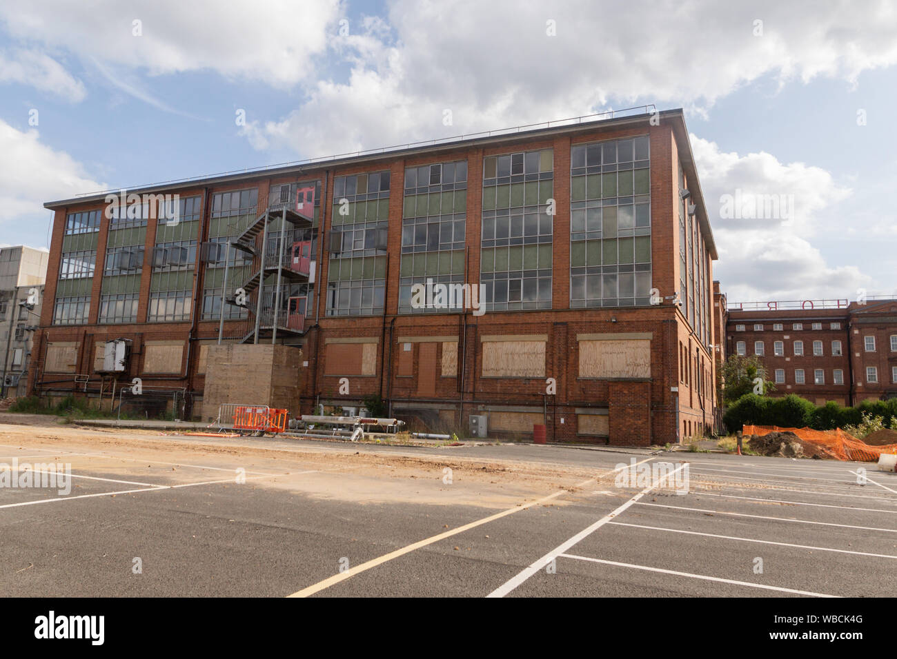 La Horlick's Factory, Slough, Berkshire, ora smantellata. Questo edificio è stato ora demolito, in preparazione al risviluppo del sito. Foto Stock