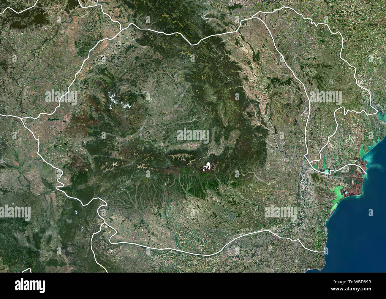 Colore immagine satellitare della Romania e Moldavia (con i confini amministrativi). Questa immagine è stata elaborata sulla base dei dati acquisiti da Sentinel-2 & satellite Landsat 8 satelliti. Foto Stock