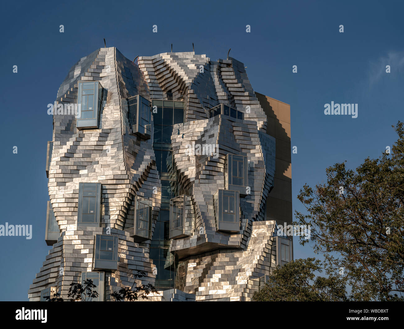 LUMA Arles, centro di cultura dell'architetto Frank Gehry Arles, Provenza, Francia Foto Stock