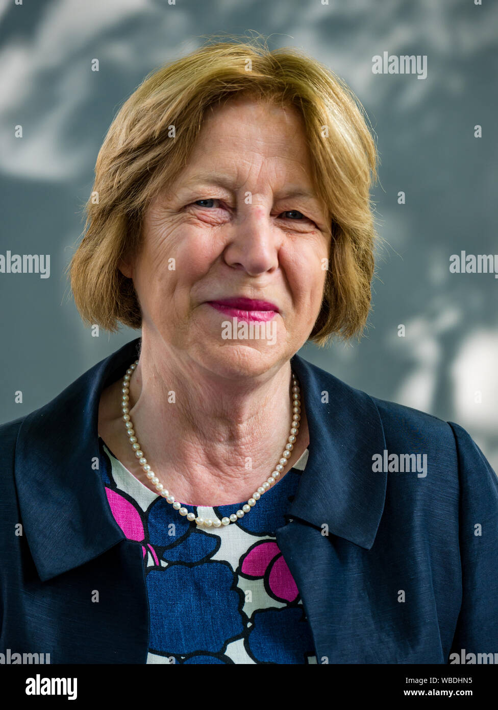 Edimburgo, Scozia, Regno Unito, 26 agosto 2019. Festival Internazionale del Libro di Edimburgo. Nella foto: Ursula Buchan, autrice e conferenziere pluripremiata al festival del libro Foto Stock