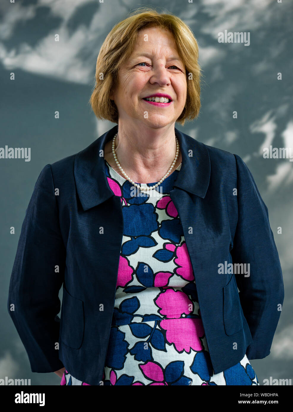 Edimburgo, Scozia, Regno Unito, 26 agosto 2019. Festival Internazionale del Libro di Edimburgo. Nella foto: Ursula Buchan, autrice e conferenziere pluripremiata al festival del libro Foto Stock