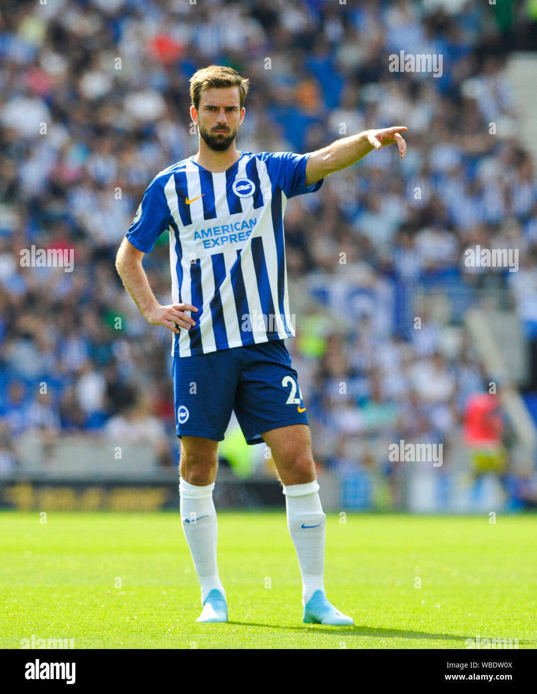 Davy ben di Brighton durante il match di Premier League tra Brighton e Hove Albion e Southampton presso la American Express Community Stadium , Brighton , 24 agosto 2019 solo uso editoriale. No merchandising. Per le immagini di calcio FA e Premier League restrizioni si applicano inc. no internet/utilizzo mobile senza licenza FAPL - per i dettagli contatti Football Dataco Foto Stock