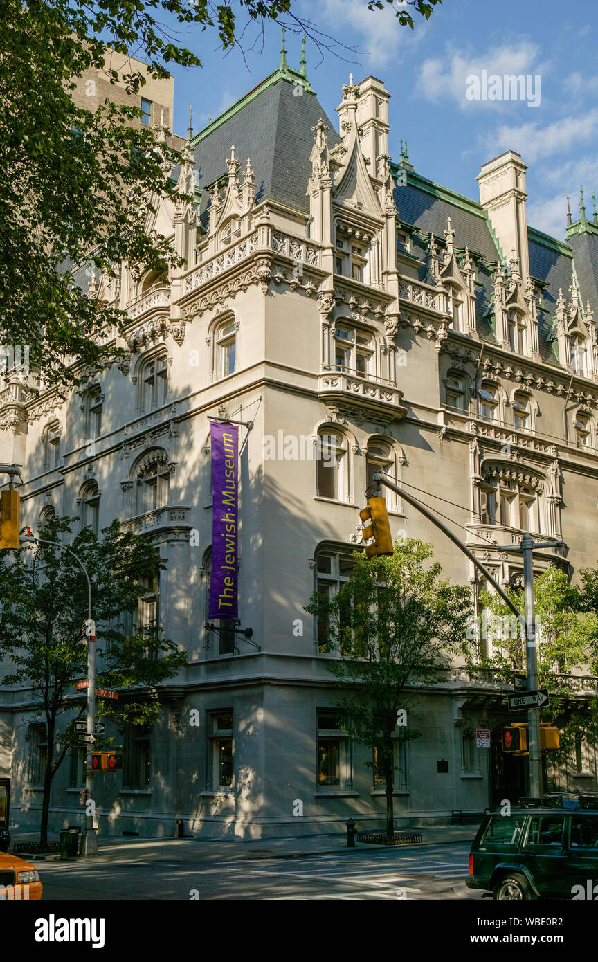 Il Museo Ebraico, Fifth Avenue e il Central Park di New York City, Stati Uniti d'America. Foto Stock