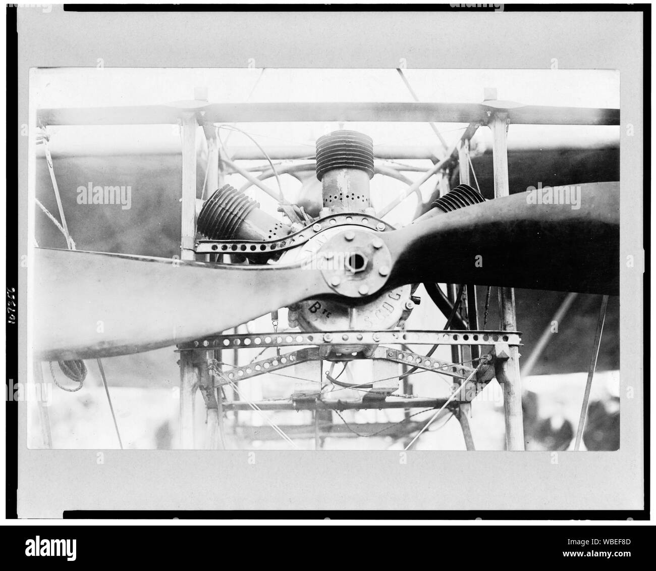 Parte anteriore del Louis Blériot's aereo, che mostra il motore e parte di elica Abstract/medio: 1 stampa fotografica. Foto Stock