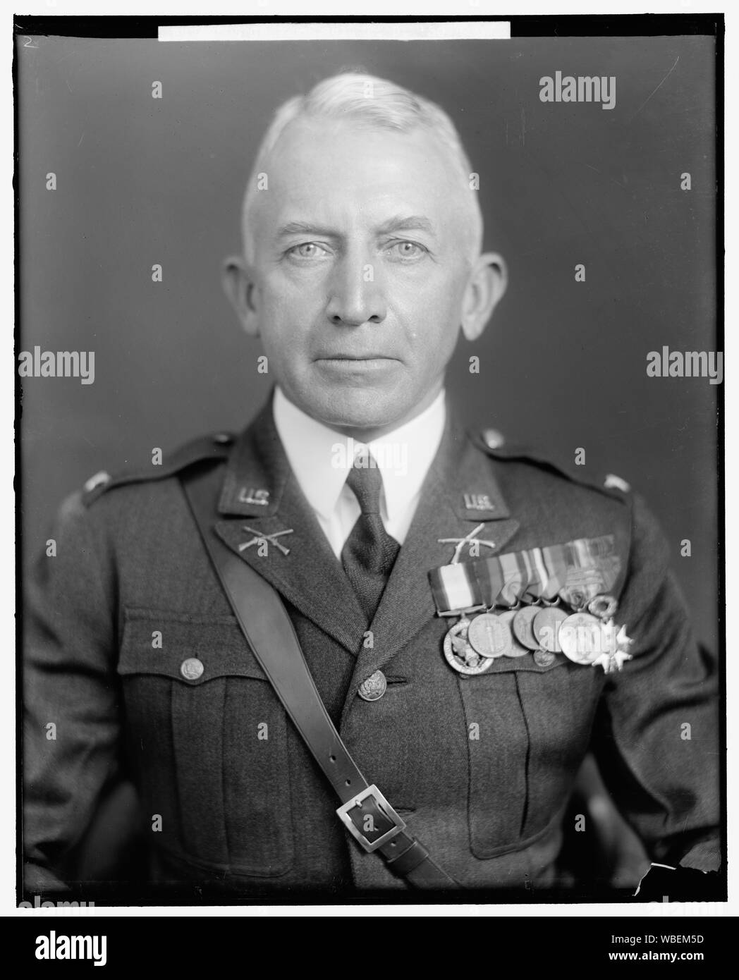 GASSER, L.D., il colonnello Abstract/medio: 1, negativo : vetro ; 8 x 10 in. o più piccolo Foto Stock