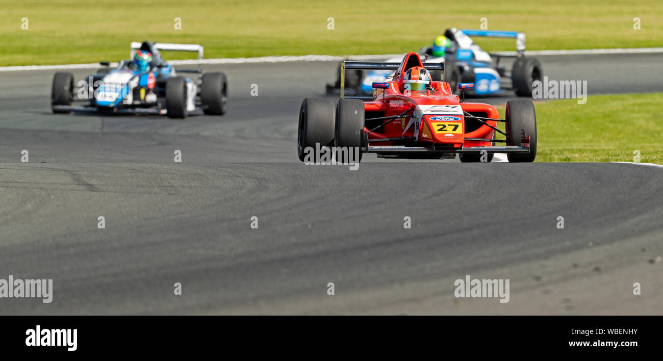 Auto 27, pilota Alex Connor, Arden Motorsport, F4 Championship Venerdì sessione 2 Foto Stock