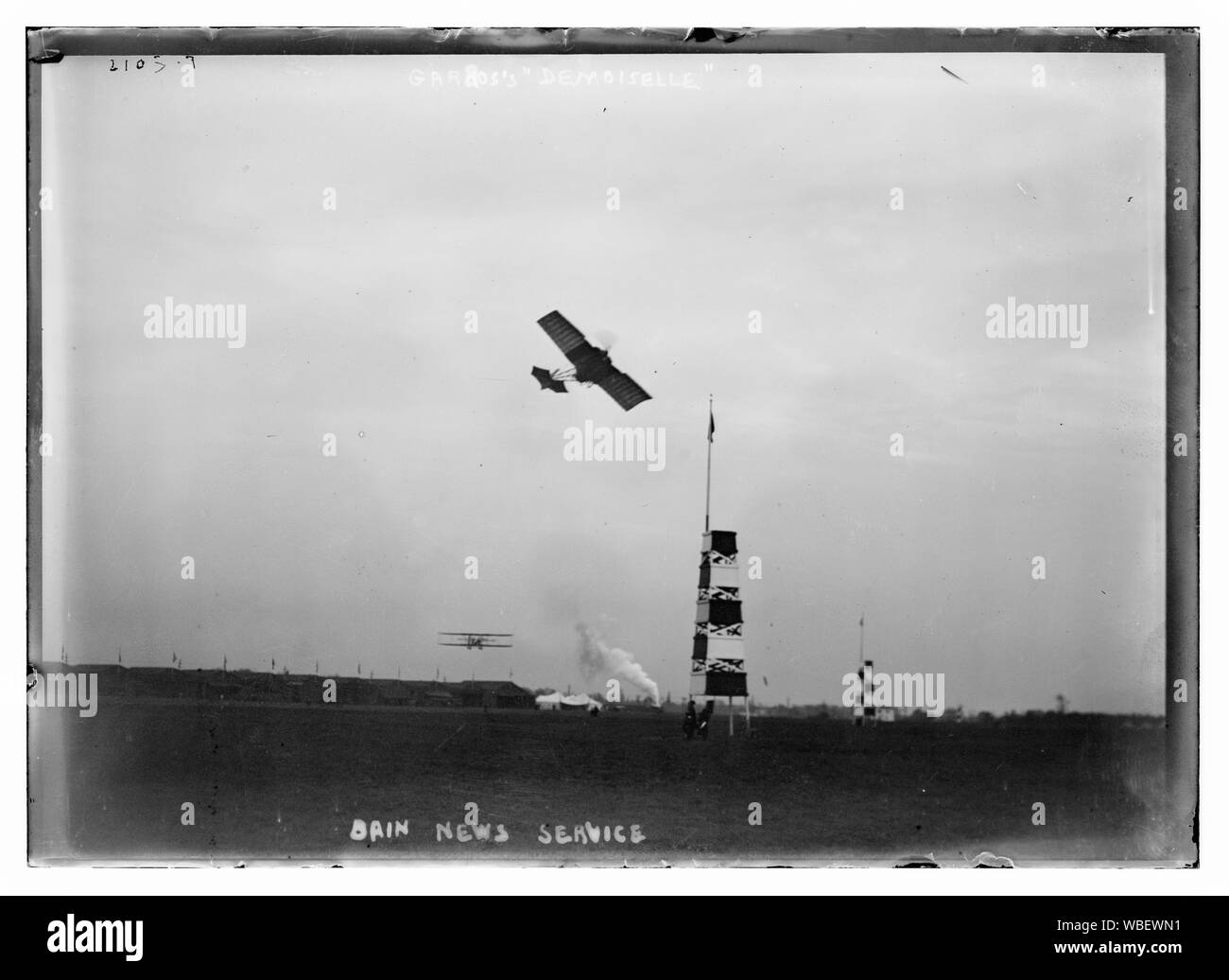 Garros's Demoiselle Abstract/medio: 1, negativo : vetro ; 5 x 7 in. o inferiore. Foto Stock