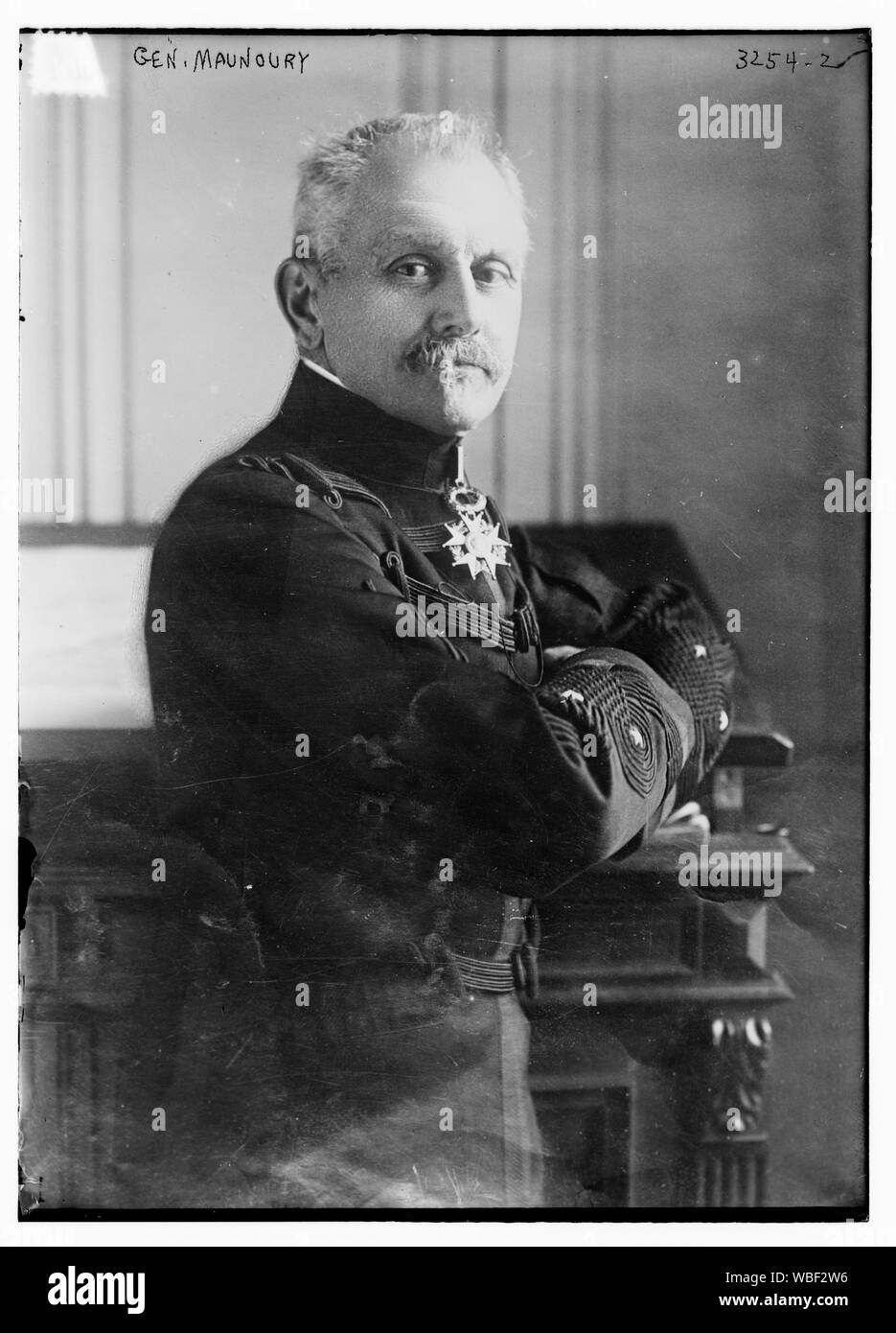 Gen. Maunoury Abstract/medio: 1, negativo : vetro ; 5 x 7 in. o inferiore. Foto Stock