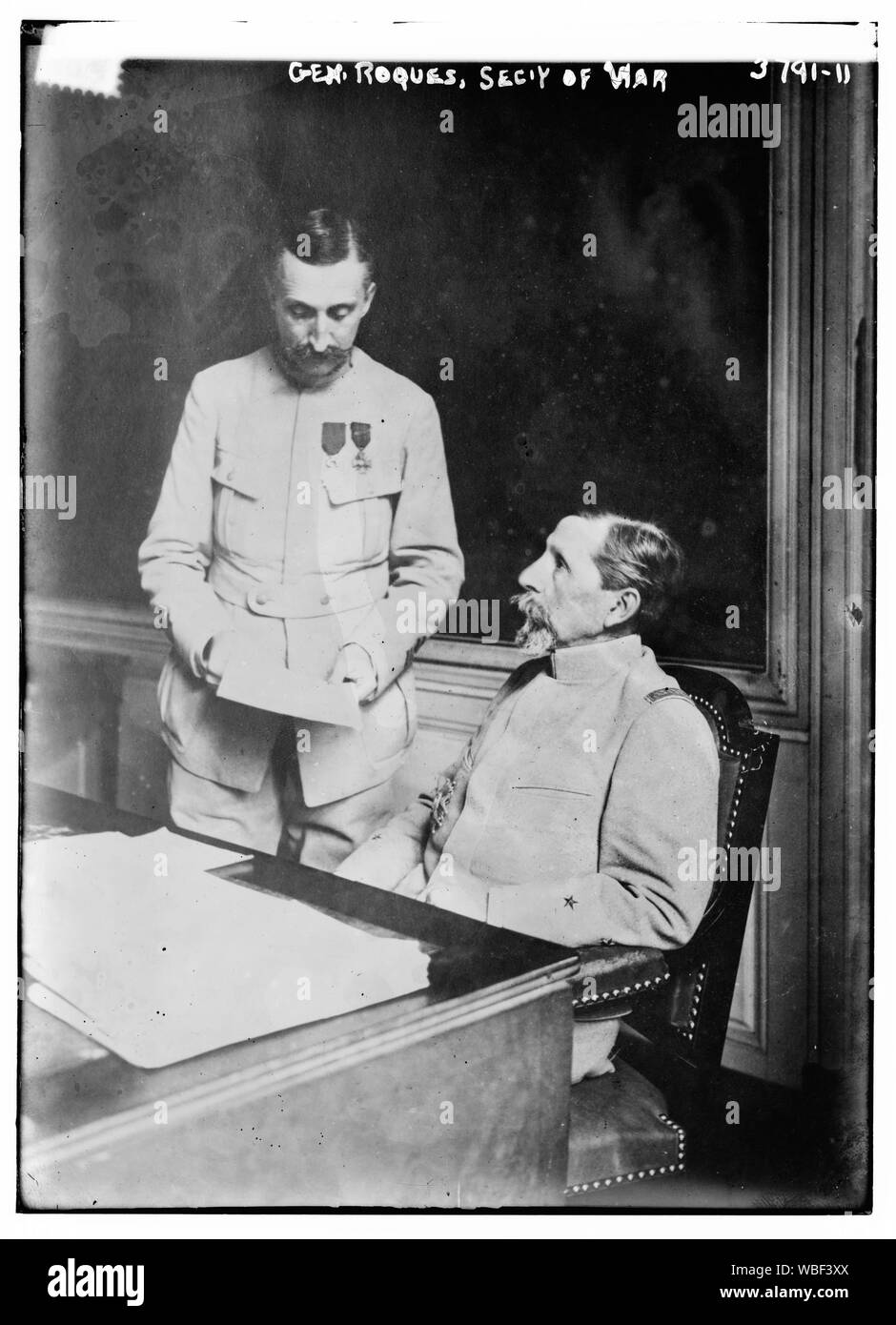 Gen. Roques, sec'y di guerra Abstract/medio: 1, negativo : vetro ; 5 x 7 in. o inferiore. Foto Stock