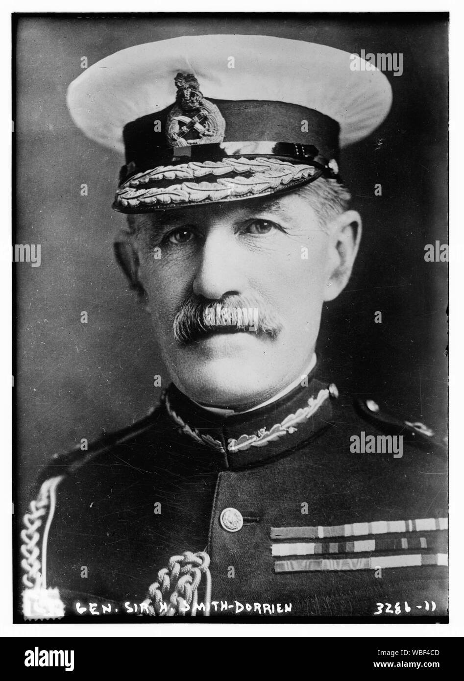 Gen. Sir H. Smith-Dorrien Abstract/medio: 1, negativo : vetro ; 5 x 7 in. o inferiore. Foto Stock
