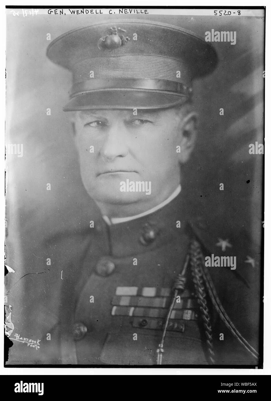 Gen. Wendell C. Neville Abstract/medio: 1, negativo : vetro ; 5 x 7 in. o inferiore. Foto Stock