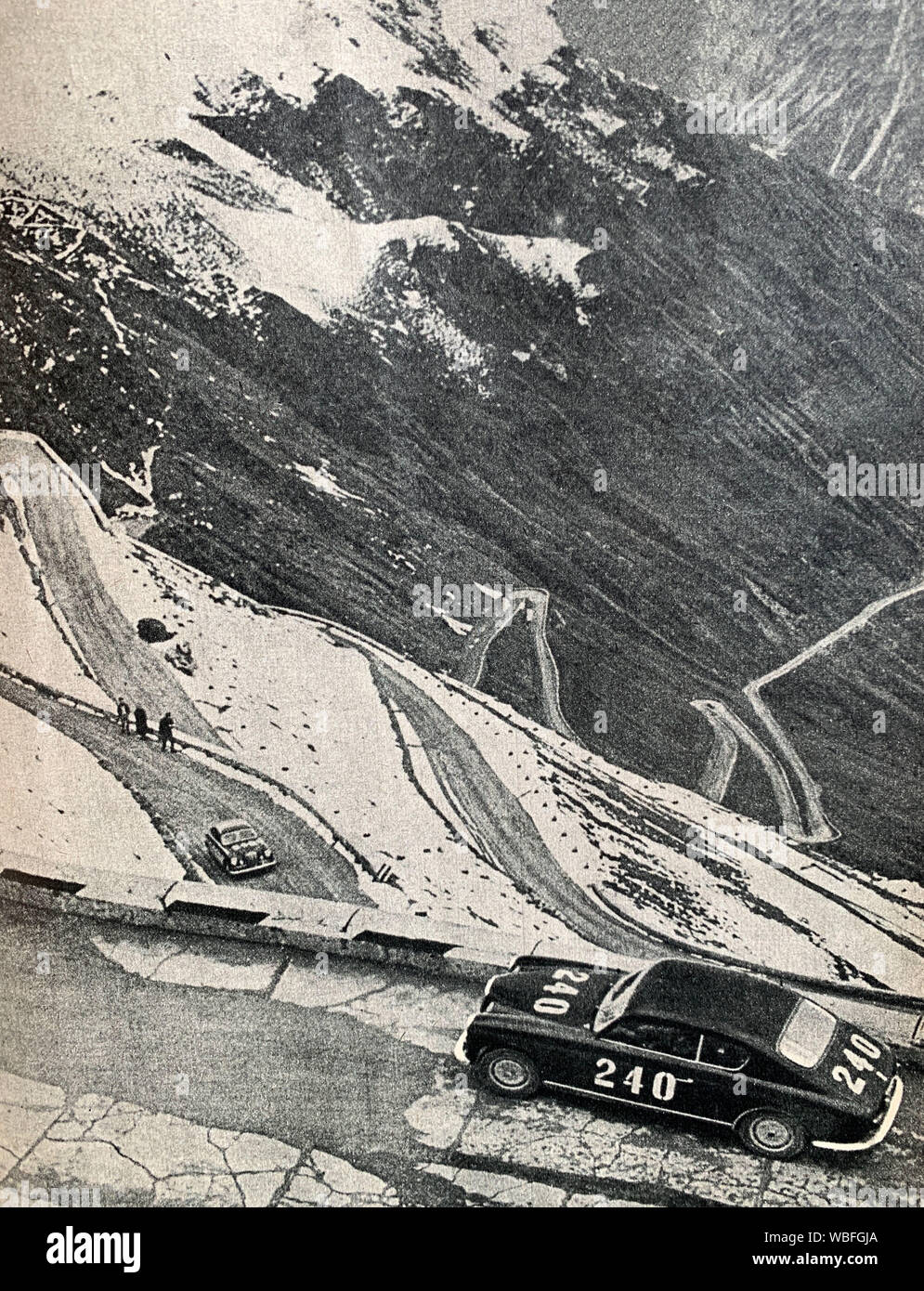 Passo del stelvio corsa in auto nel 1957 Foto Stock