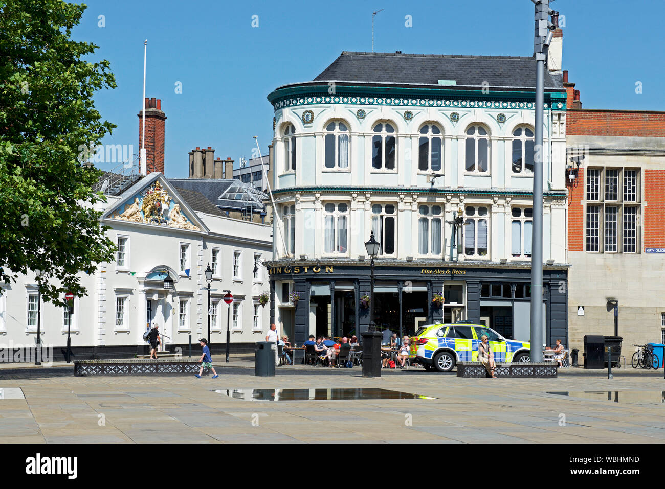 Piazza della Trinità di Kingston upon Hull, Humberside, East Yorkshire, Inghilterra, Regno Unito Foto Stock