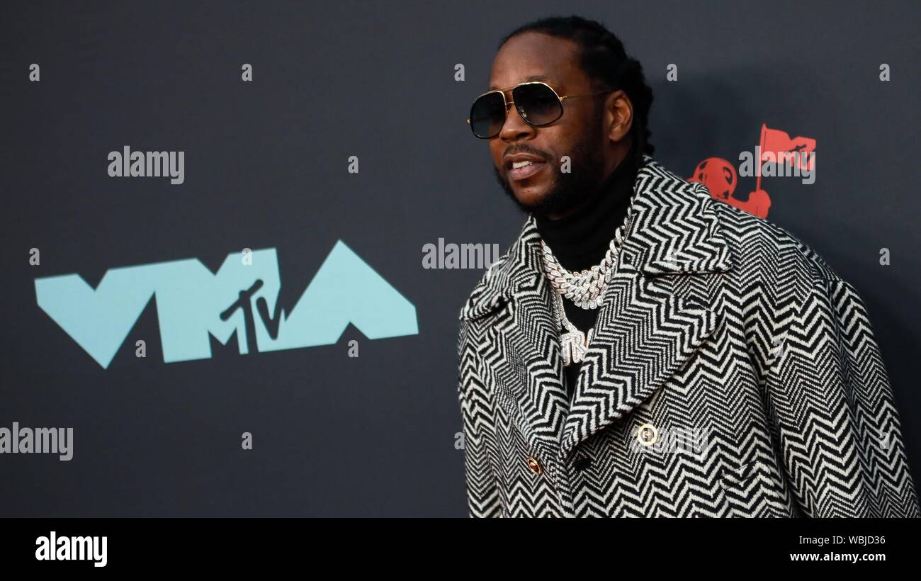 Newark, NJ, Stati Uniti d'America. 26 Ago, 2019. All'arrivo per 2019 MTV Video Music Awards - Arrivi, Prudential Center, Newark, NJ Agosto 26, 2019. Credito: Jason Mendez/Everett raccolta/Alamy Live News Foto Stock