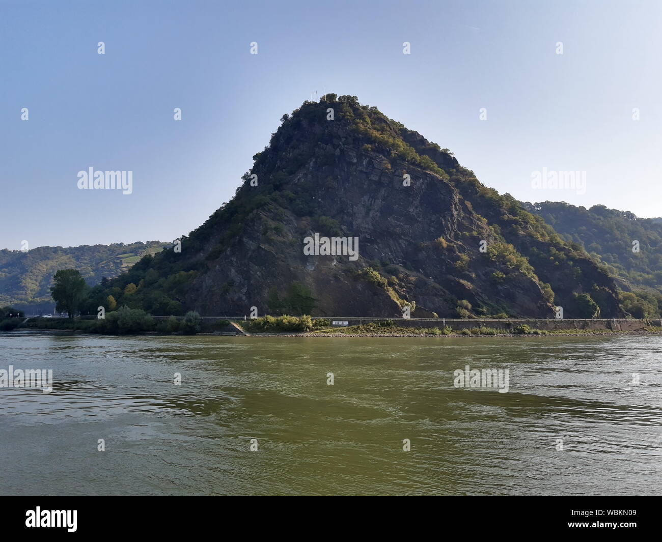 Loreley è una roccia di ardesia nel Patrimonio Mondiale UNESCO Valle del Reno superiore e centrale vicino a Sankt Goarshausen, Renania-Palatinato, situato sulla pasqua. Foto Stock