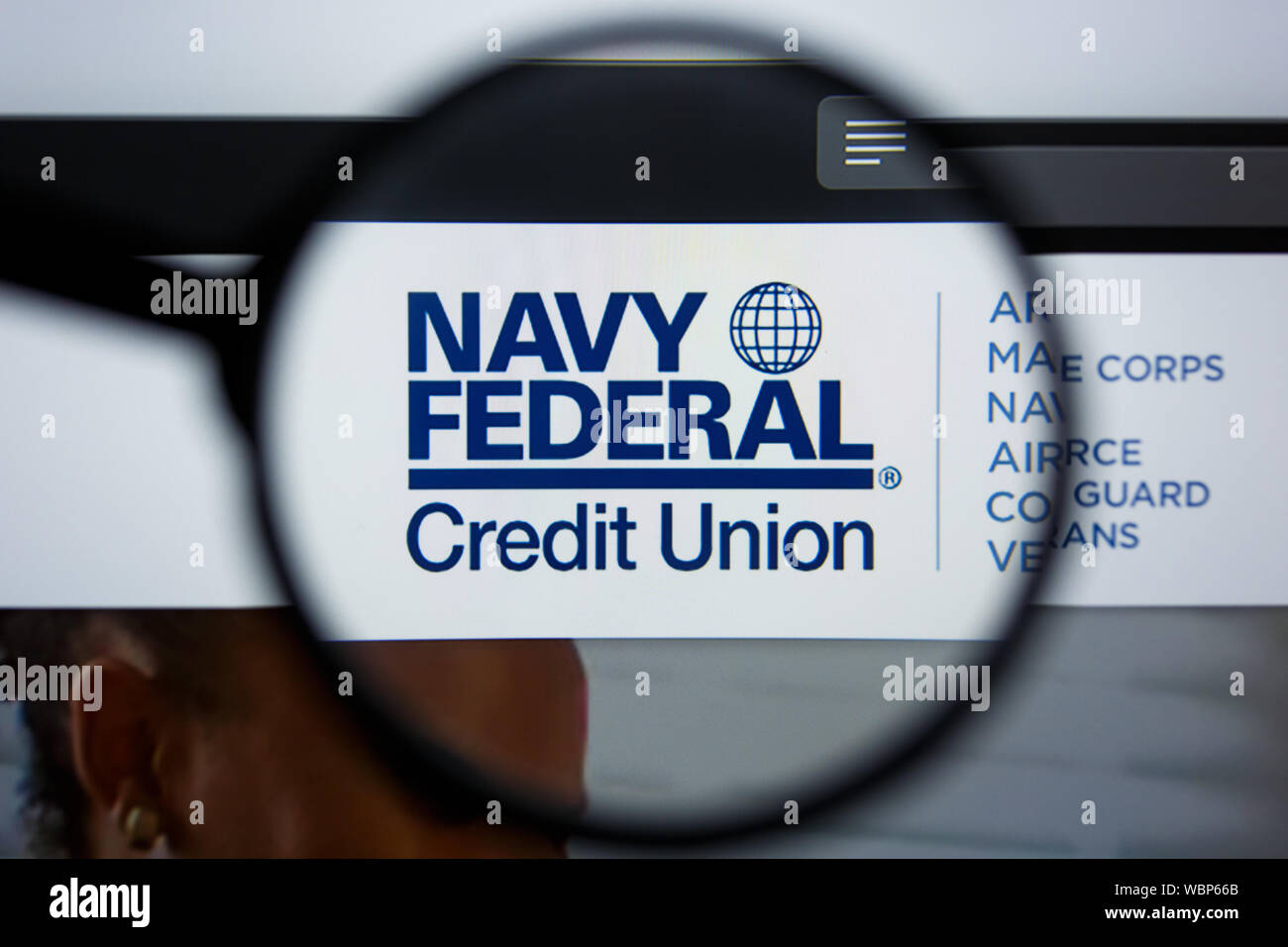 Los Angeles, California, Stati Uniti d'America - 21 Joule 2019: Editoriale illustrativa del Navy Federal Credit Union website homepage. Logo NAVYFEDERAL.ORG visibile sullo schermo di visualizzazione. Foto Stock