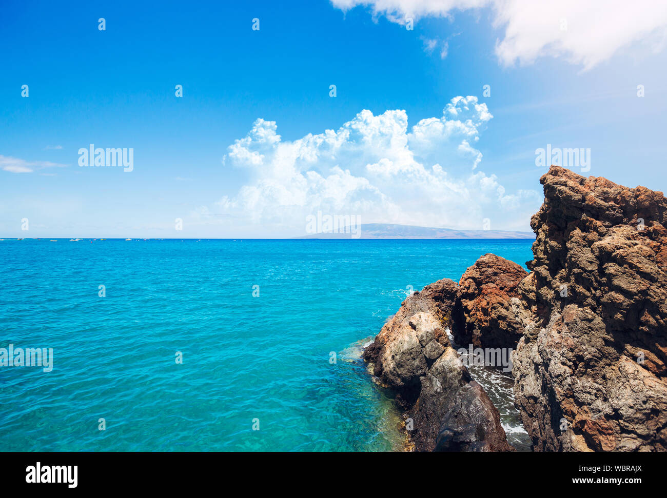 Estate sfondo con Rock Foto Stock