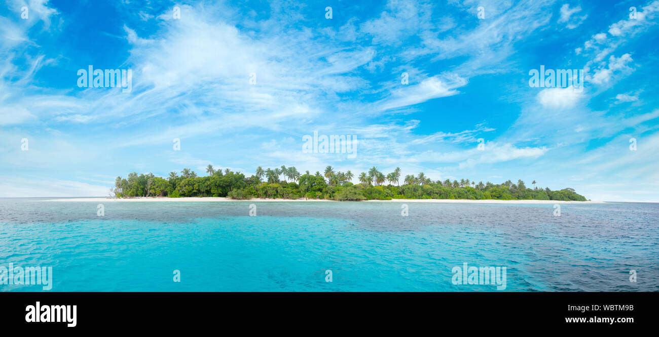 Summer Island sfondo acqua turchese Foto Stock