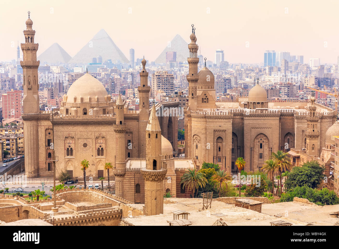Mosque-Madrassa del sultano Hassan nella vecchia città del Cairo, Egitto Foto Stock