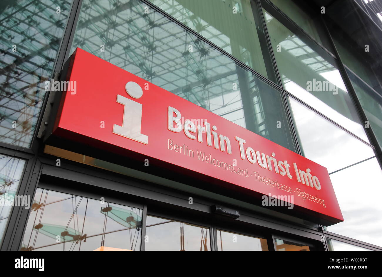 Ufficio informazioni turistiche Berlino stazione centrale Berlino Germania Foto Stock