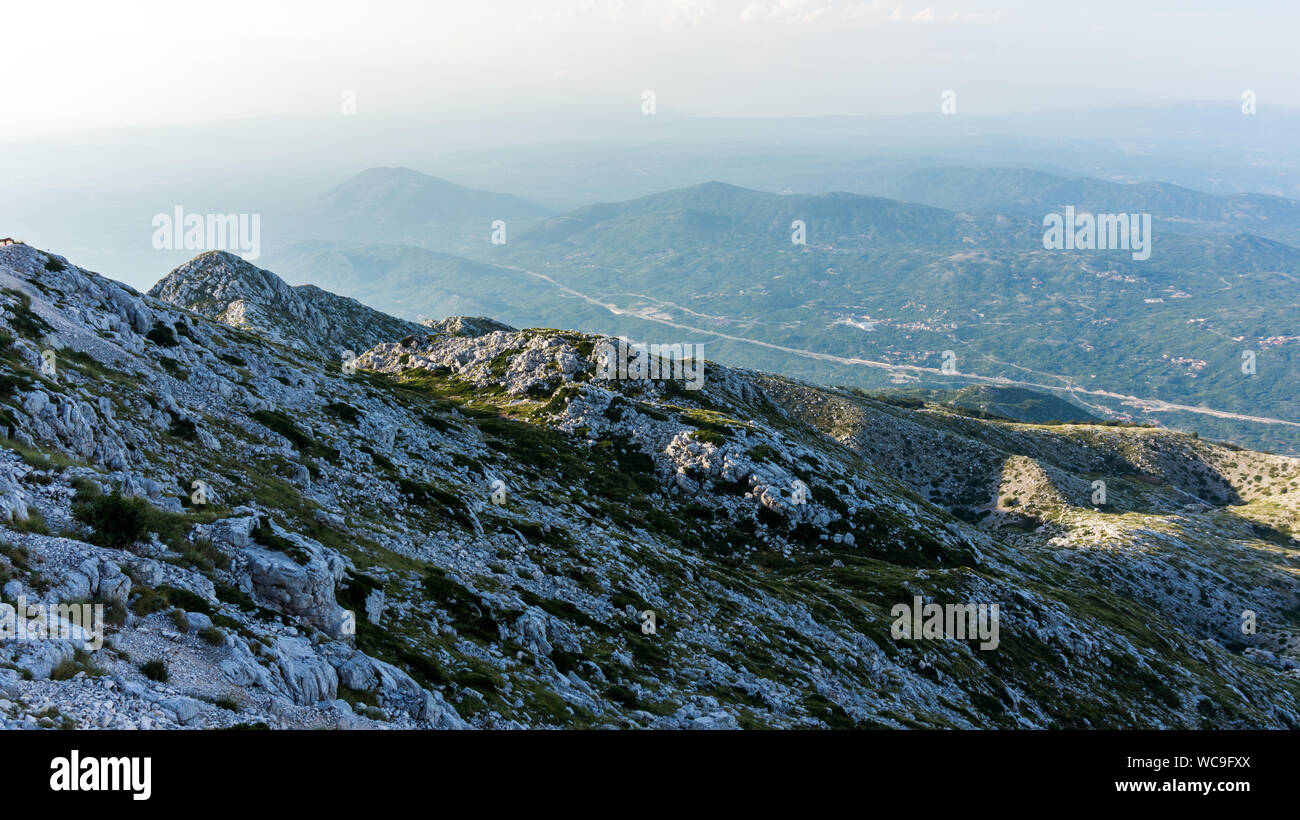 Il paesaggio della montagna Biokovo in Riviera di Makarska, Croazia Foto Stock