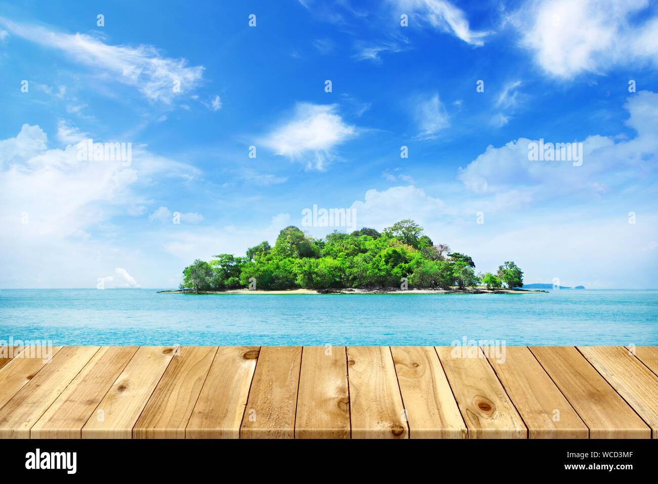 Close up decking in legno o pavimenti e isola tropicale Foto Stock
