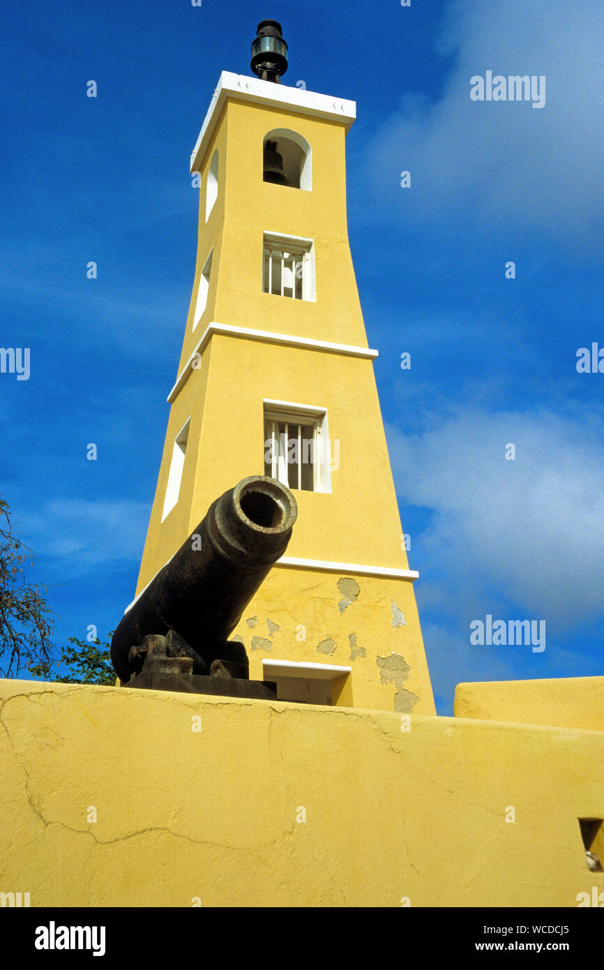 Fort Oranje, piccola fortezza presso il porto, Kralendijk, Bonaire, Antille olandesi Foto Stock