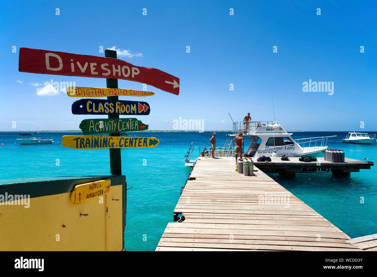 Pier a Buddy Dive Resort, famose dive resort su Bonaire, Antille olandesi Foto Stock