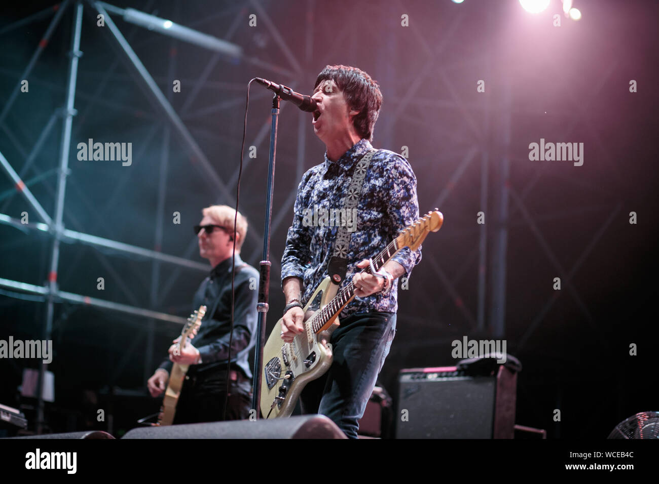 2019 23 agosto torino, Italia Johnny Marr, uno dei Fabbri, banda suona dal vivo Foto Stock