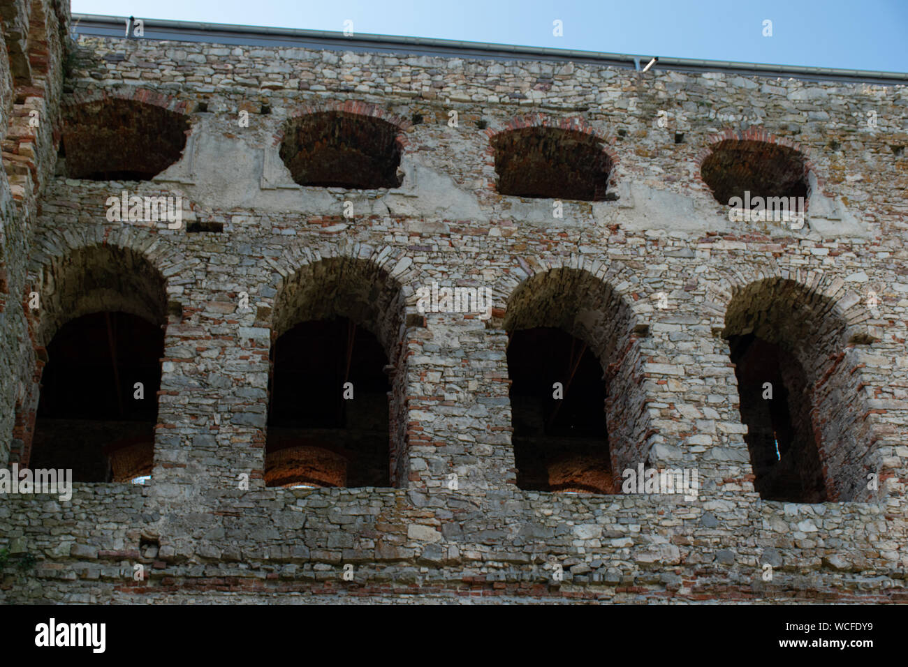 Castello di windows in una riga Foto Stock