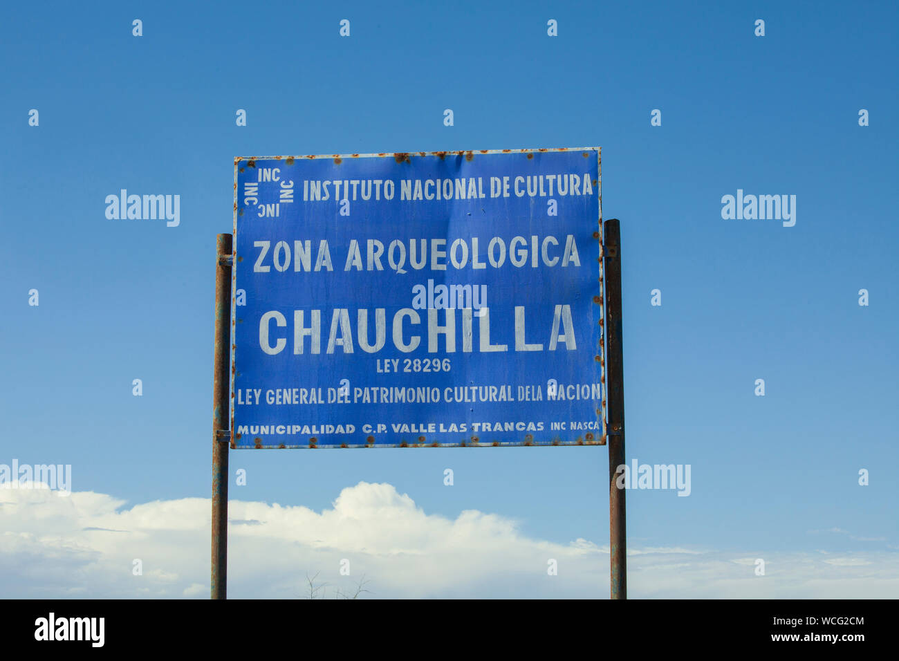 Segno di Chauchilla sito archeologico in Perù. Pre Inca cimitero Foto Stock