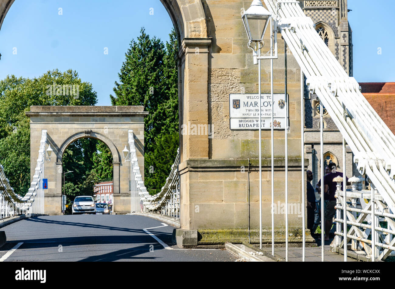 Marlow Bridge è una sospensione ponte che attraversa il fiume Tamigi a Marlow, Buckinghamshire, UK Foto Stock