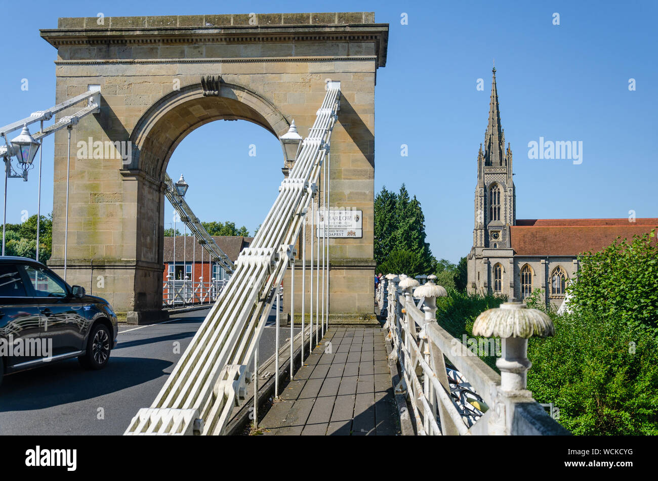 Marlow Bridge è una sospensione ponte che attraversa il fiume Tamigi a Marlow, Buckinghamshire, UK Foto Stock