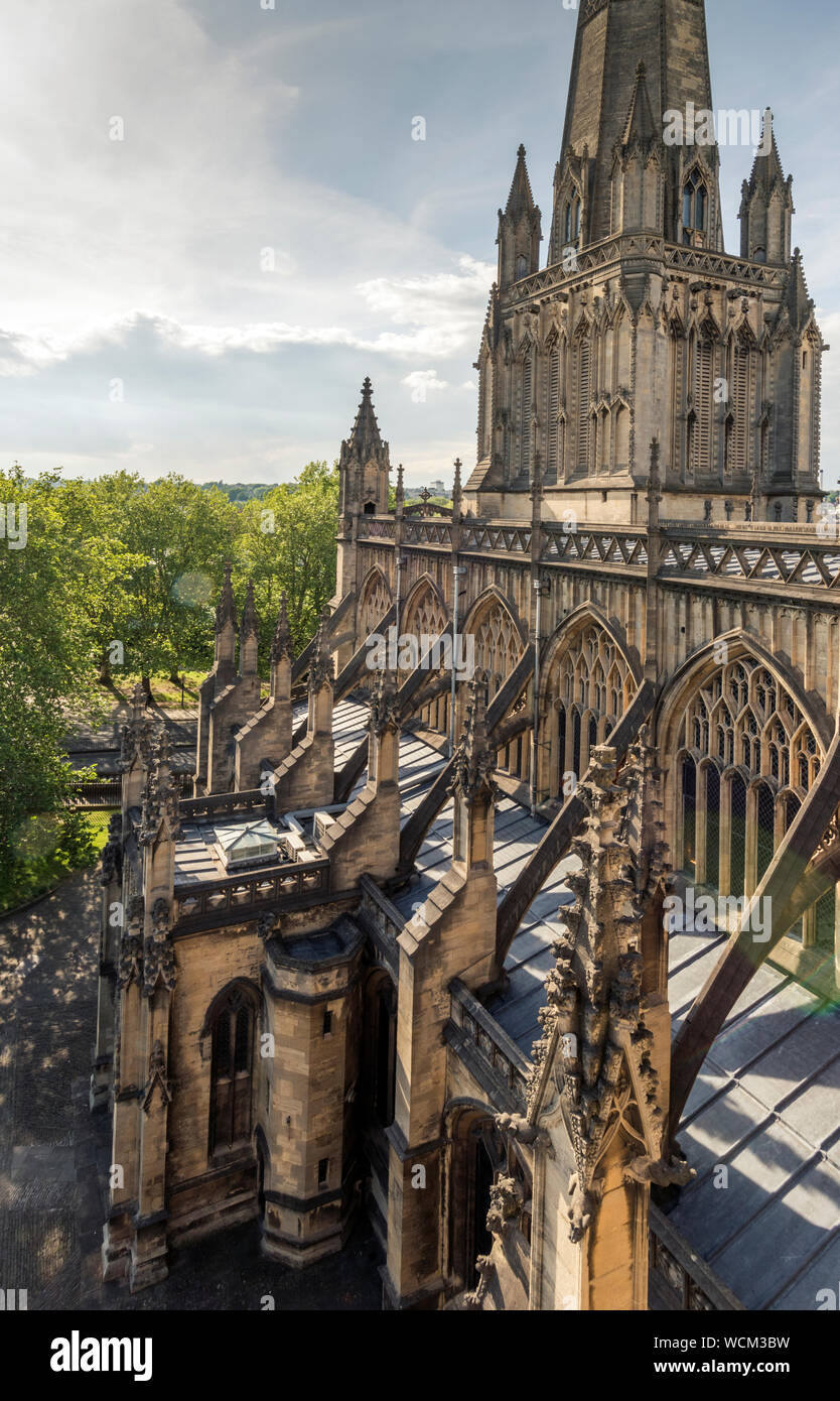 Esterno riprese di St Mary Redcliffe preso dal tetto, Bristol, Regno Unito Foto Stock