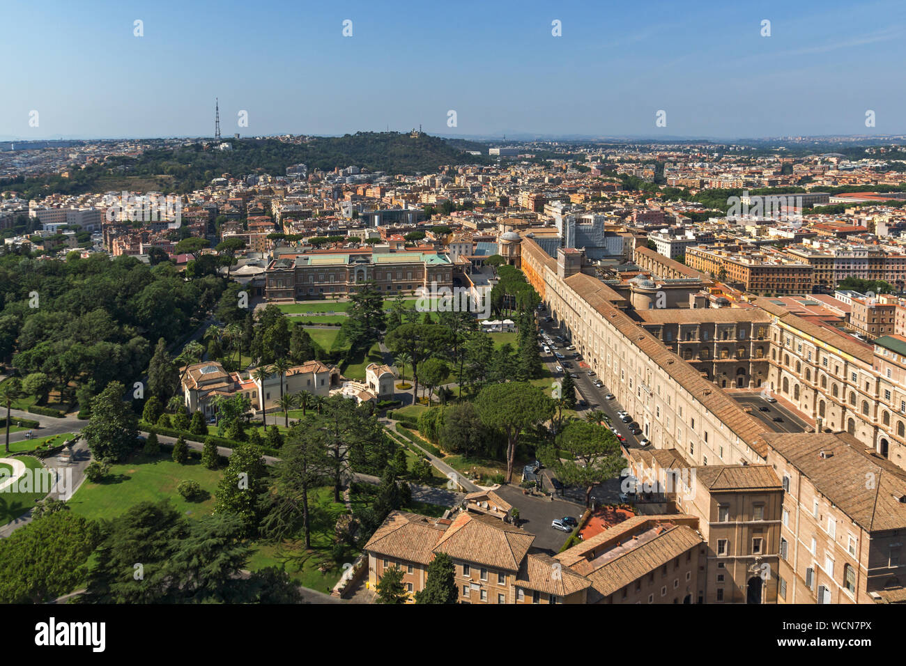 Panorama della città del Vaticano e a Roma dalla cupola della Basilica