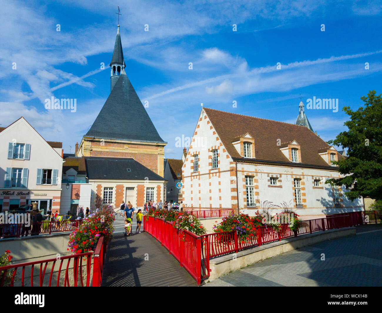 Francia, Eure et Loir (28), Dreux, Quai Adele Foucher, Hotel Dieu cappella,Centro informazioni turistiche Foto Stock