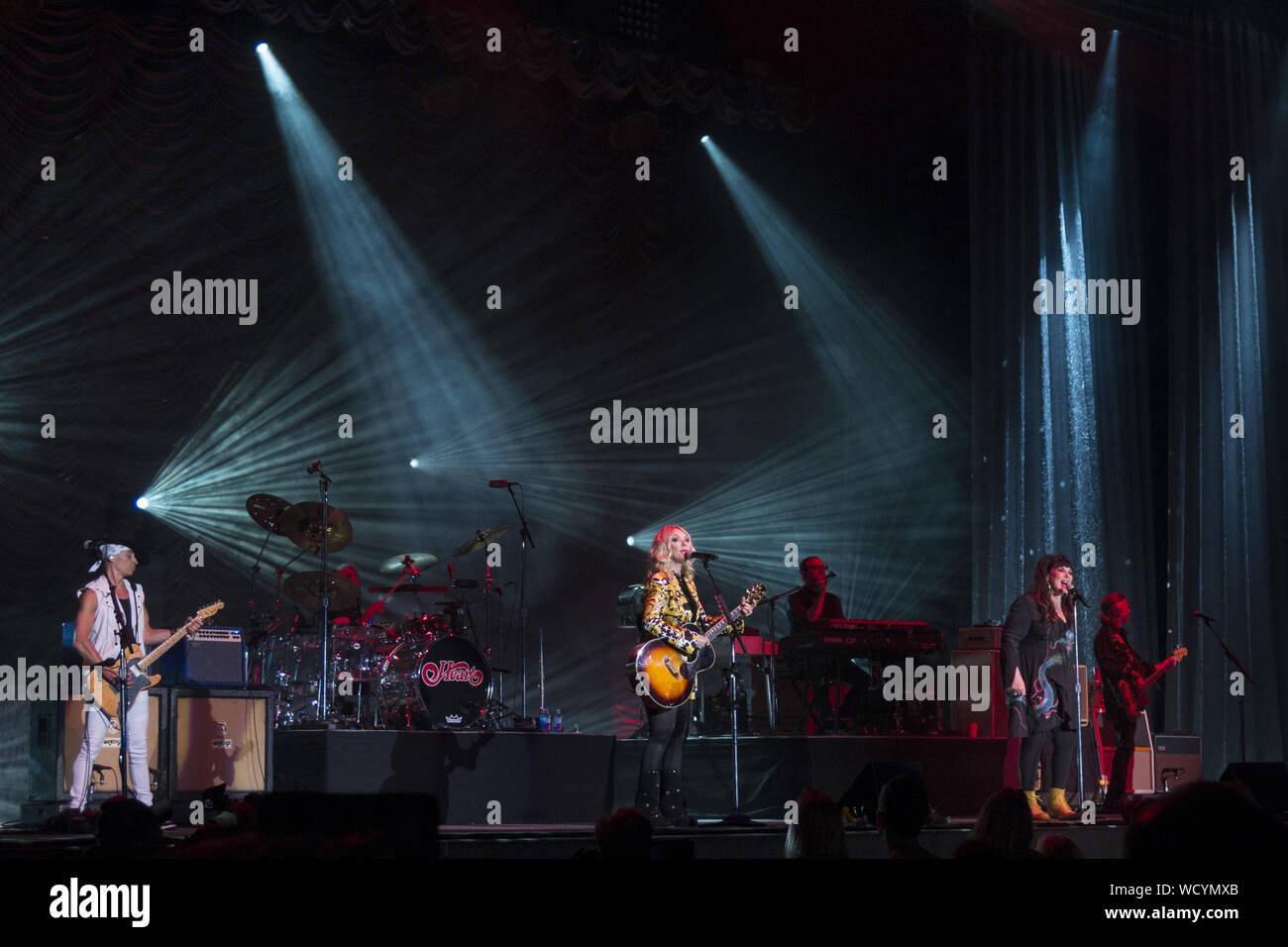Agosto 27, 2019, Chula Vista, California, U.S: il rock band cuore suona dal vivo sul palco durante il loro amore vivo Tour a North Island Credit Union anfiteatro. (Credito Immagine: © KC Alfred/ZUMA filo) Foto Stock