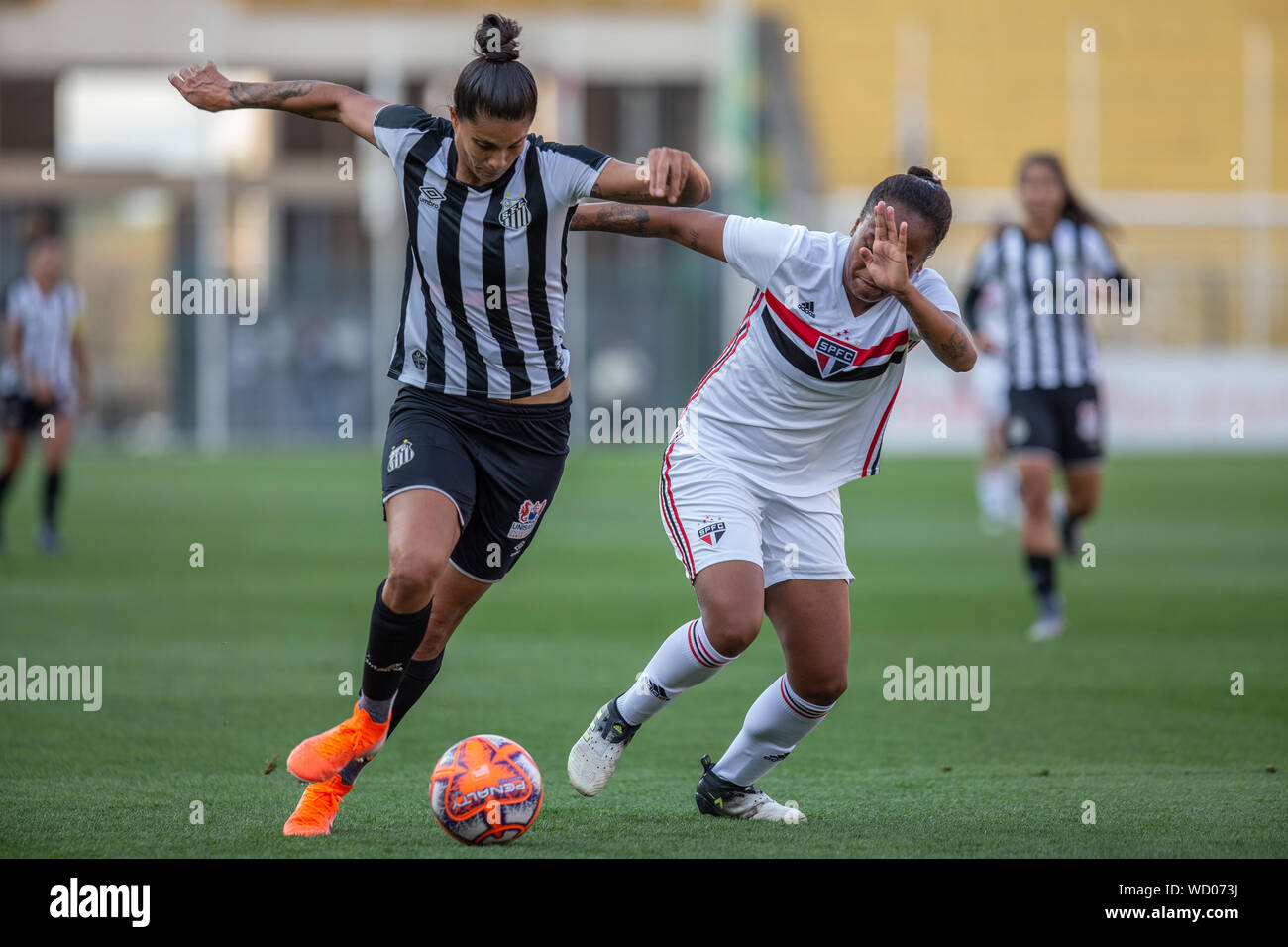 SÃO PAULO, SP - 28.08.2019: Campeonato Paulista FEMININO - Suola Jaimes (Santos) partita giocata con Bruna (São Paulo) Paulista donna Chanshonship - Sao Paulo e Santos disegnare 1-1 nella partita di ritorno nel pomeriggio di mercoledì, Augu8, 2019, gli obiettivi sono stati segnati da Valéria (São Paulo ) e unico James (Santos) presso lo stadio Pacaembu, in São Paulo. (Foto: Van Campos/Fotoarena) Foto Stock