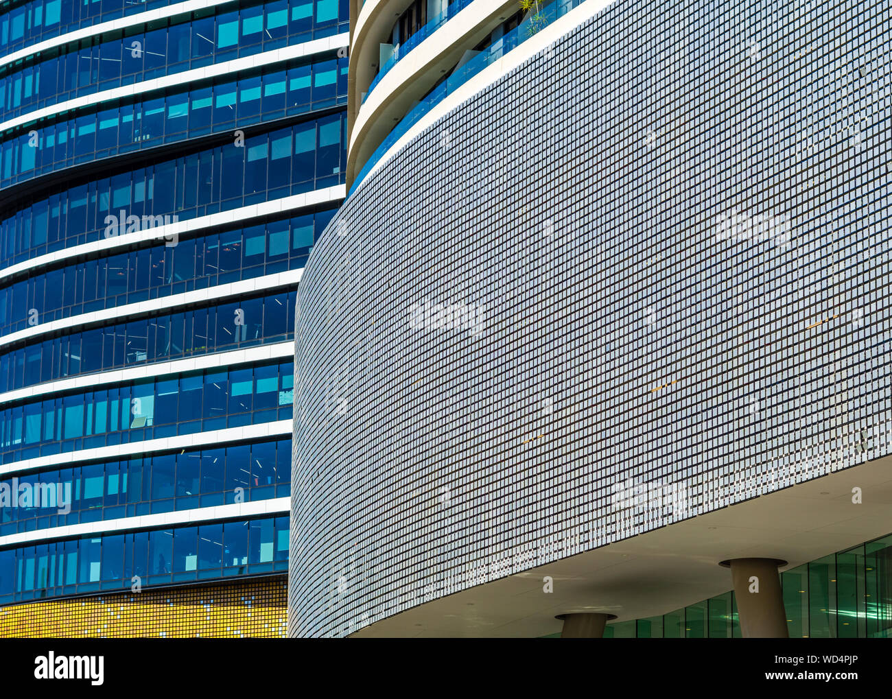 Un primo piano di una palazzina di appartamenti nella città di Brisbane Australia Foto Stock