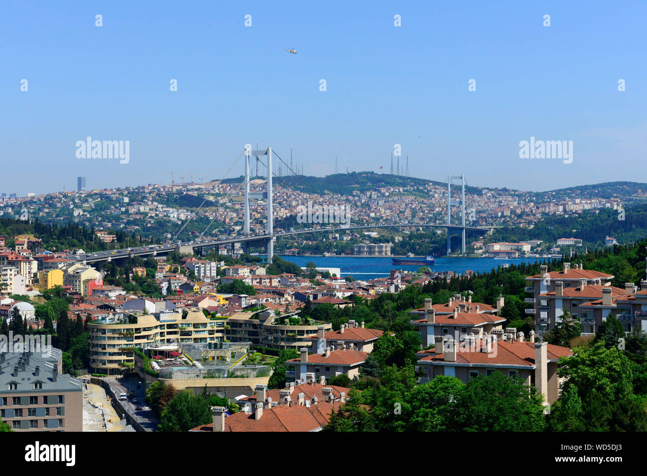 Il Ponte sul Bosforo collega Ortaköy nella parte europea di Istanbul con Beylebeyi sul lato asiatico della città. Foto Stock
