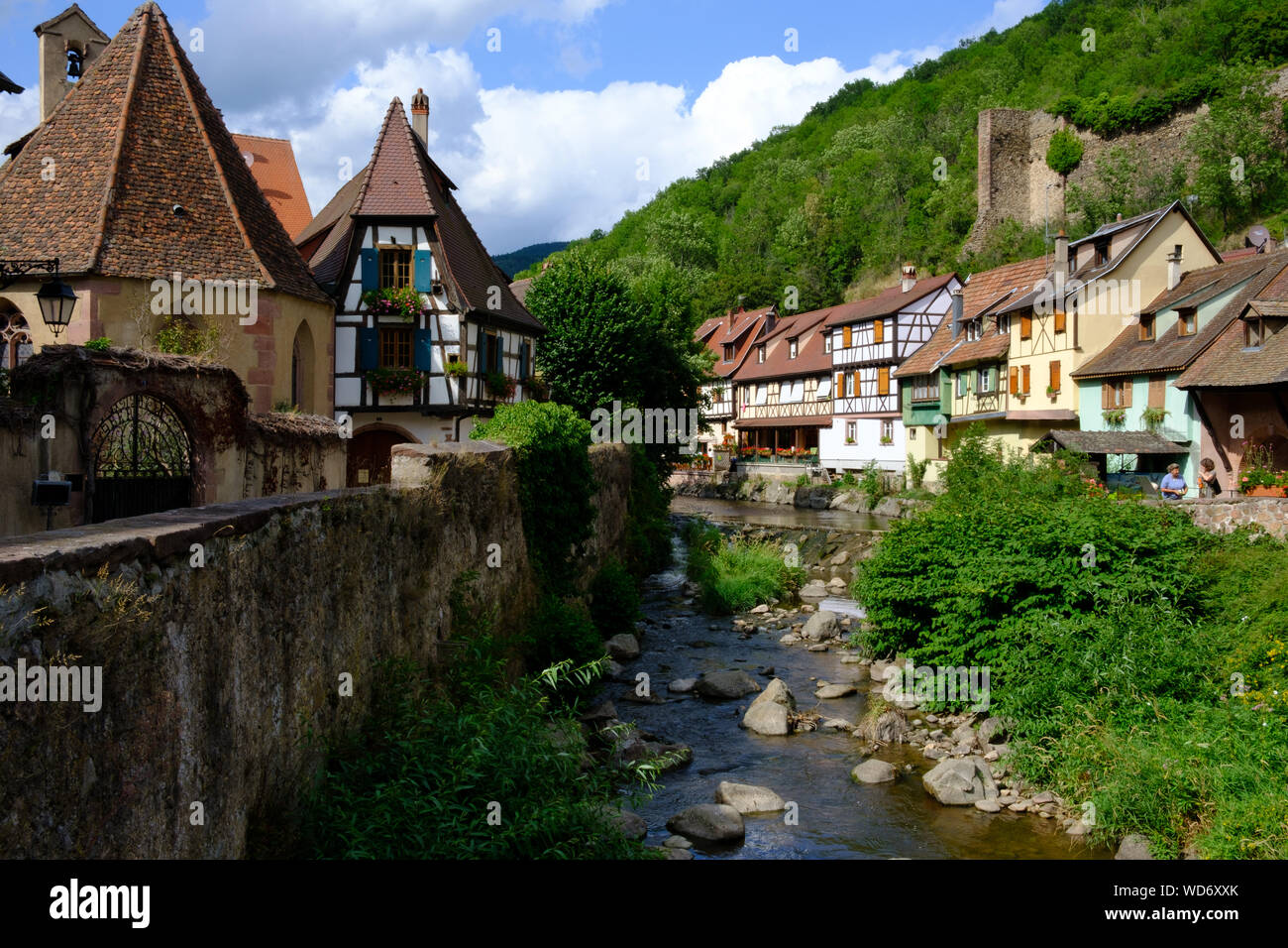 Villaggio di Kayserberg, Alsazia, Francia Foto Stock