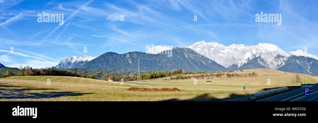 Vista panoramica dell'arida Mieming altopiano con il Mieminger Montagne in background in inverno, Tirolo, Austria Foto Stock