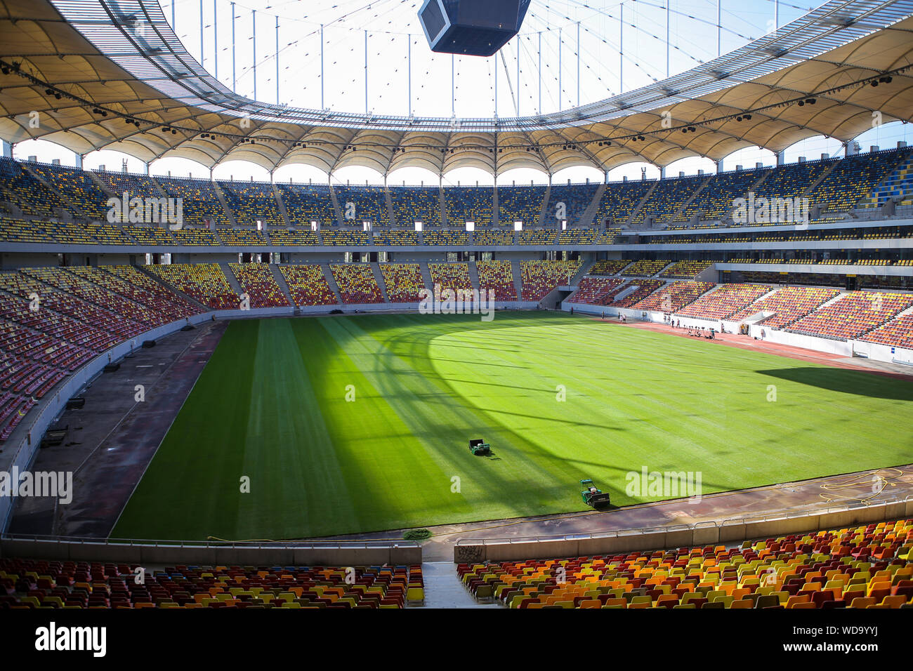 Bucarest, Romania - 29 agosto 2019: Panoramica del National Arena Stadium di Bucarest in una giornata di sole. Foto Stock