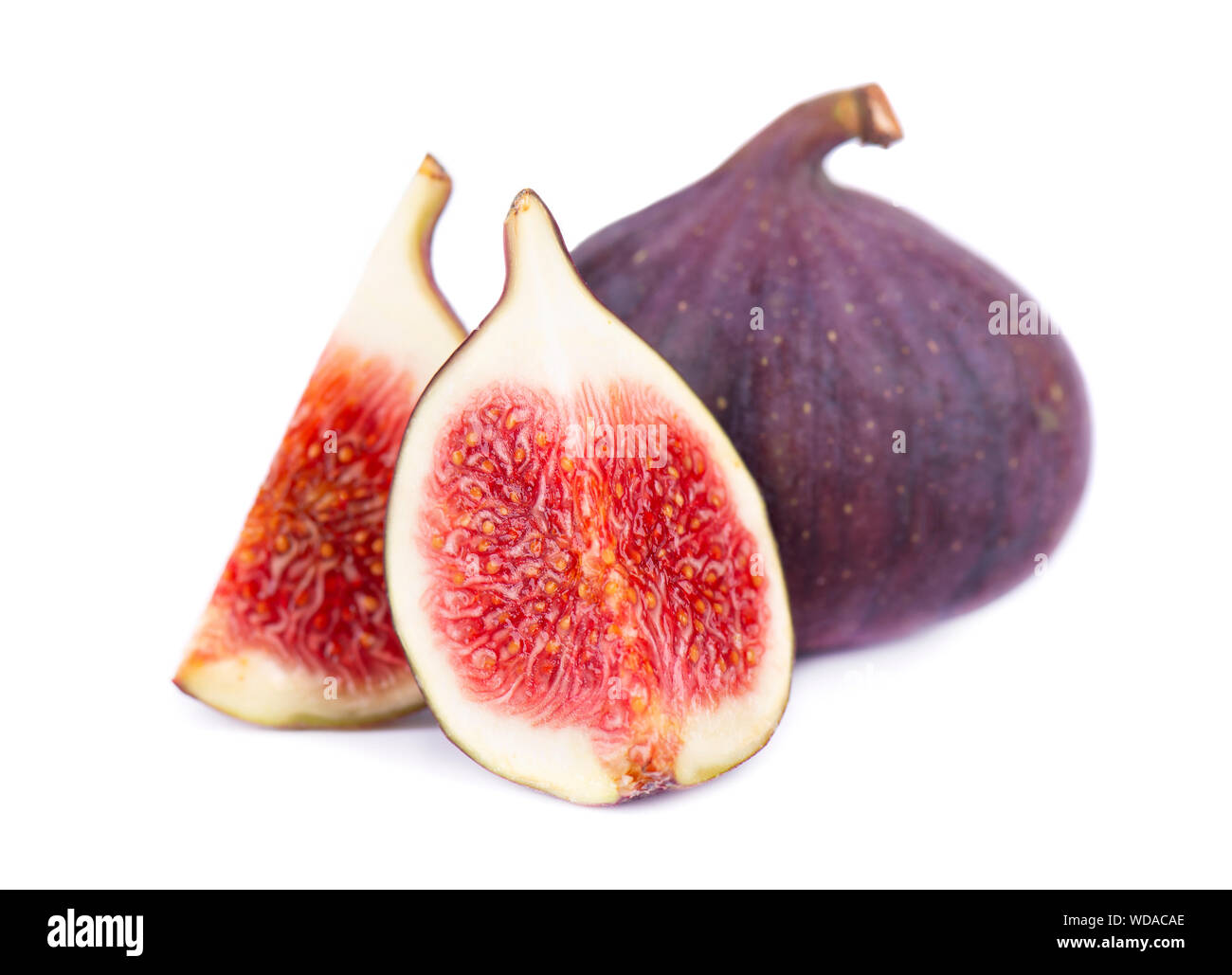 Viola fresca fig frutto isolato su sfondo bianco. Mature frutta fig. Foto Stock