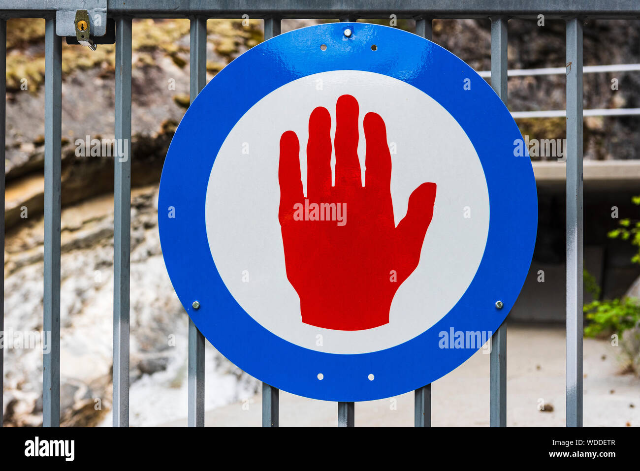 Mano segno di stop al settore idroelettrico Foto Stock