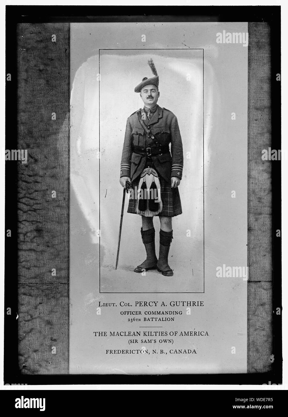 GUTHRIE, PERCY A., LT. COL., 236 battaglione, CANADA, "L'MacLEAN KILTIES DELL AMERICA' Abstract/medio: 1 negativi : vetro 5 x 7 in. o più piccolo Foto Stock