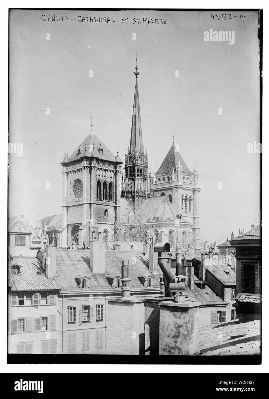 Ginevra, Cattedrale di St. Pierre Abstract/medio: 1 negativi : vetro 5 x 7 in. o inferiore. Foto Stock